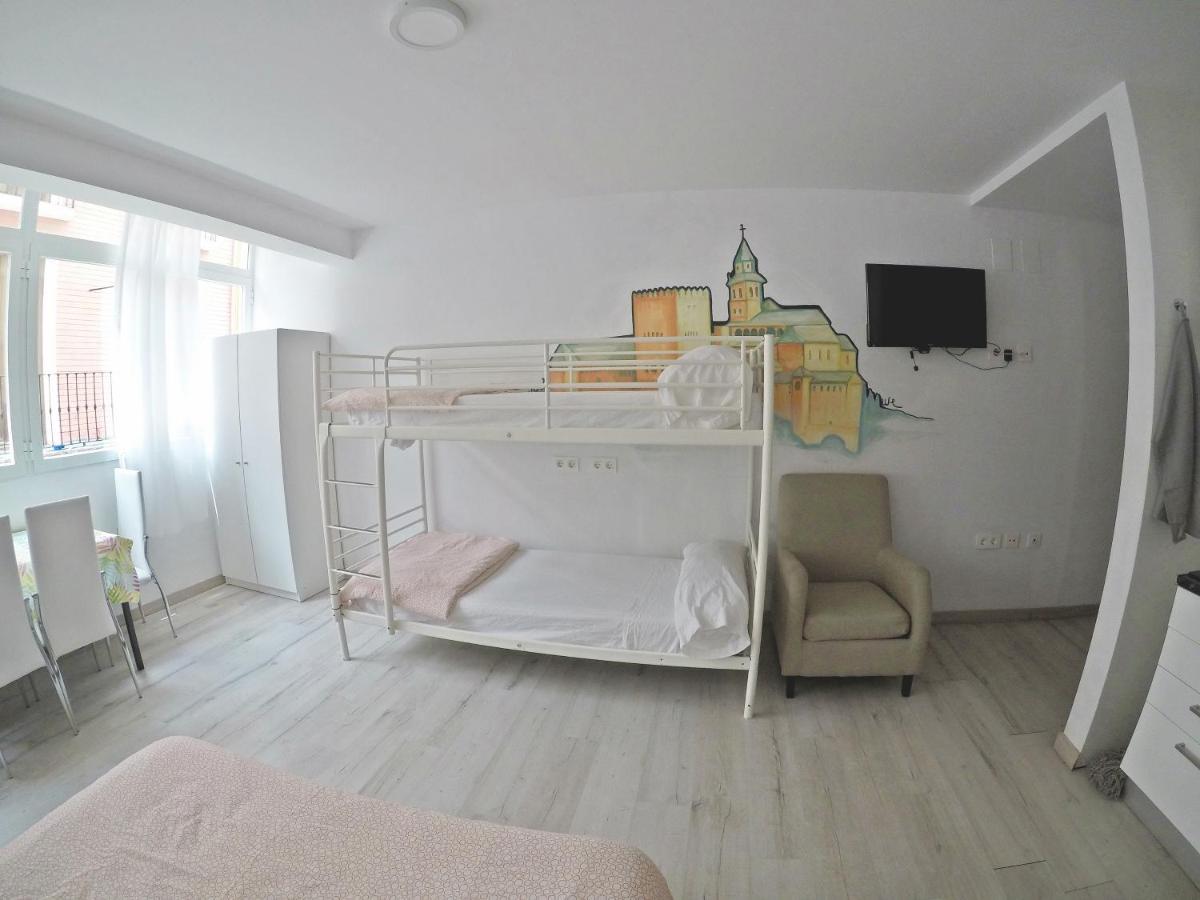Mesonhomes Suites Center - Stay & Work Granada Buitenkant foto