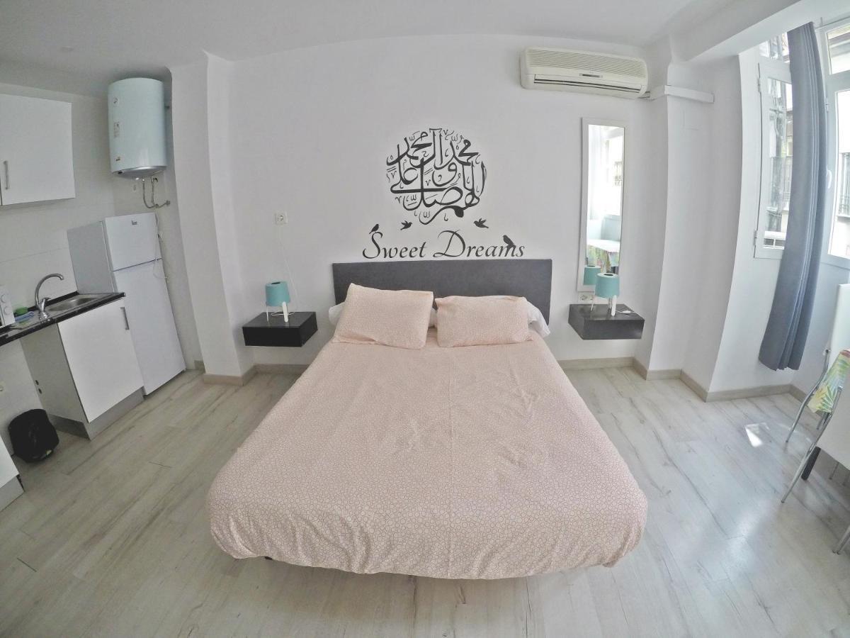 Mesonhomes Suites Center - Stay & Work Granada Buitenkant foto