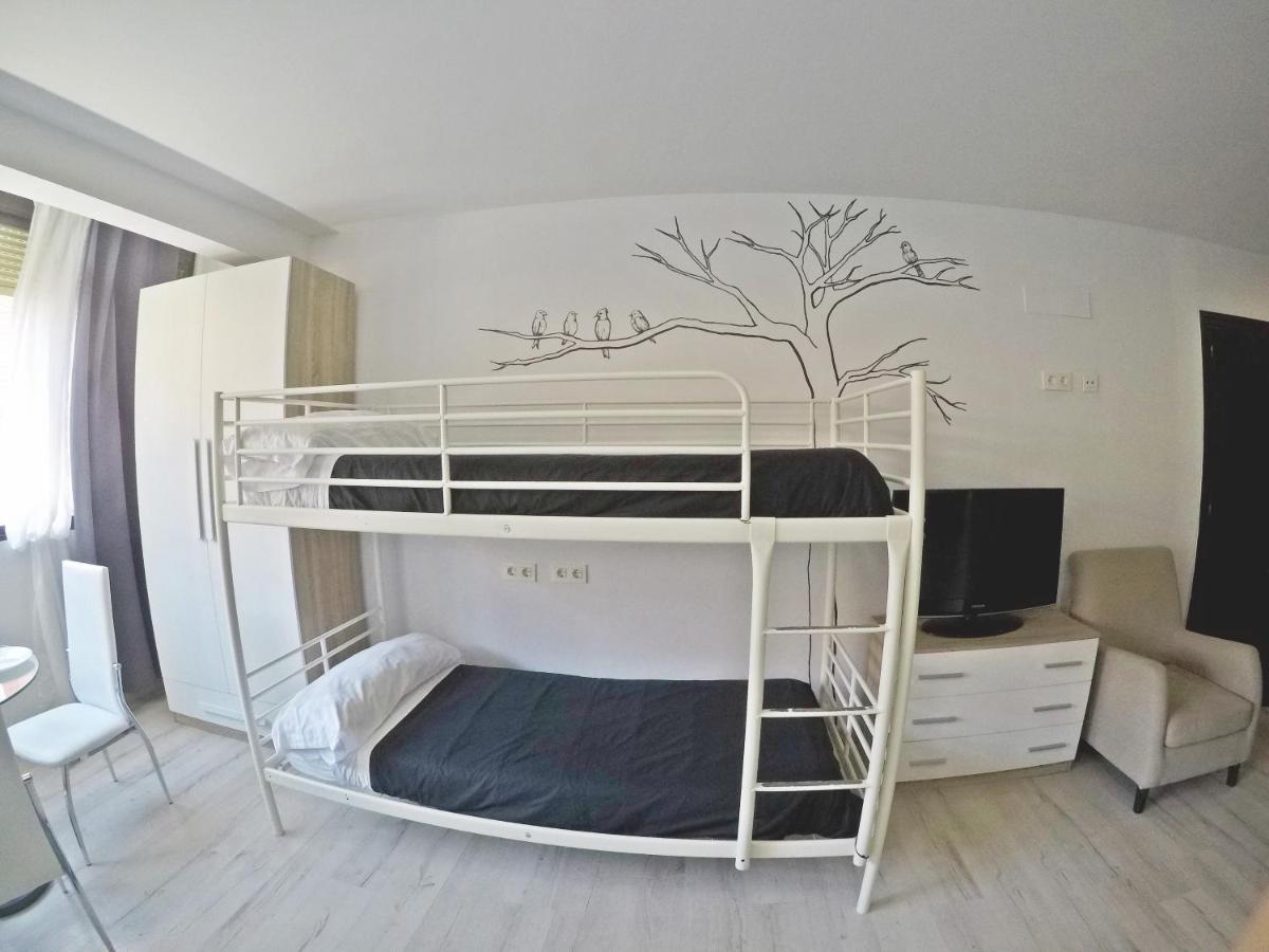Mesonhomes Suites Center - Stay & Work Granada Buitenkant foto