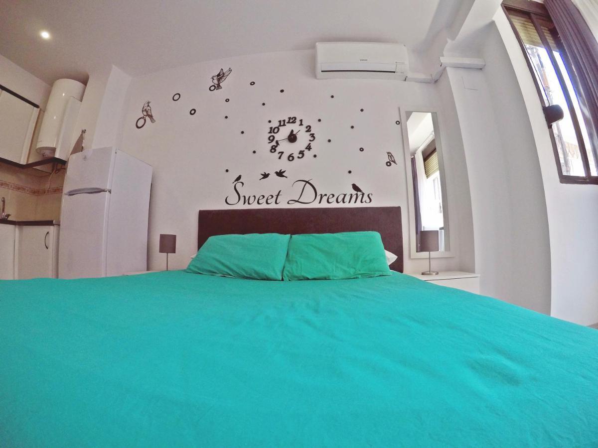 Mesonhomes Suites Center - Stay & Work Granada Buitenkant foto