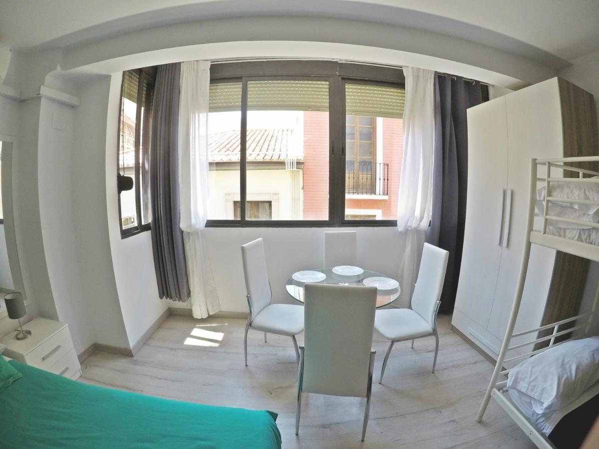 Mesonhomes Suites Center - Stay & Work Granada Buitenkant foto