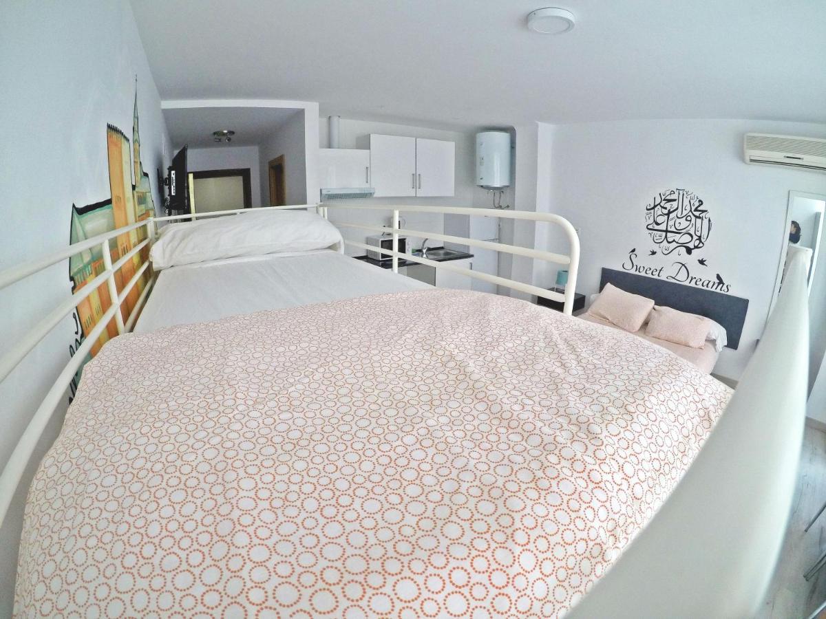 Mesonhomes Suites Center - Stay & Work Granada Buitenkant foto
